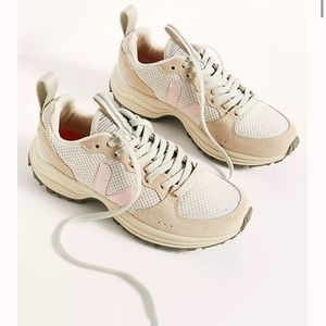 Veja Venturi Sneakers